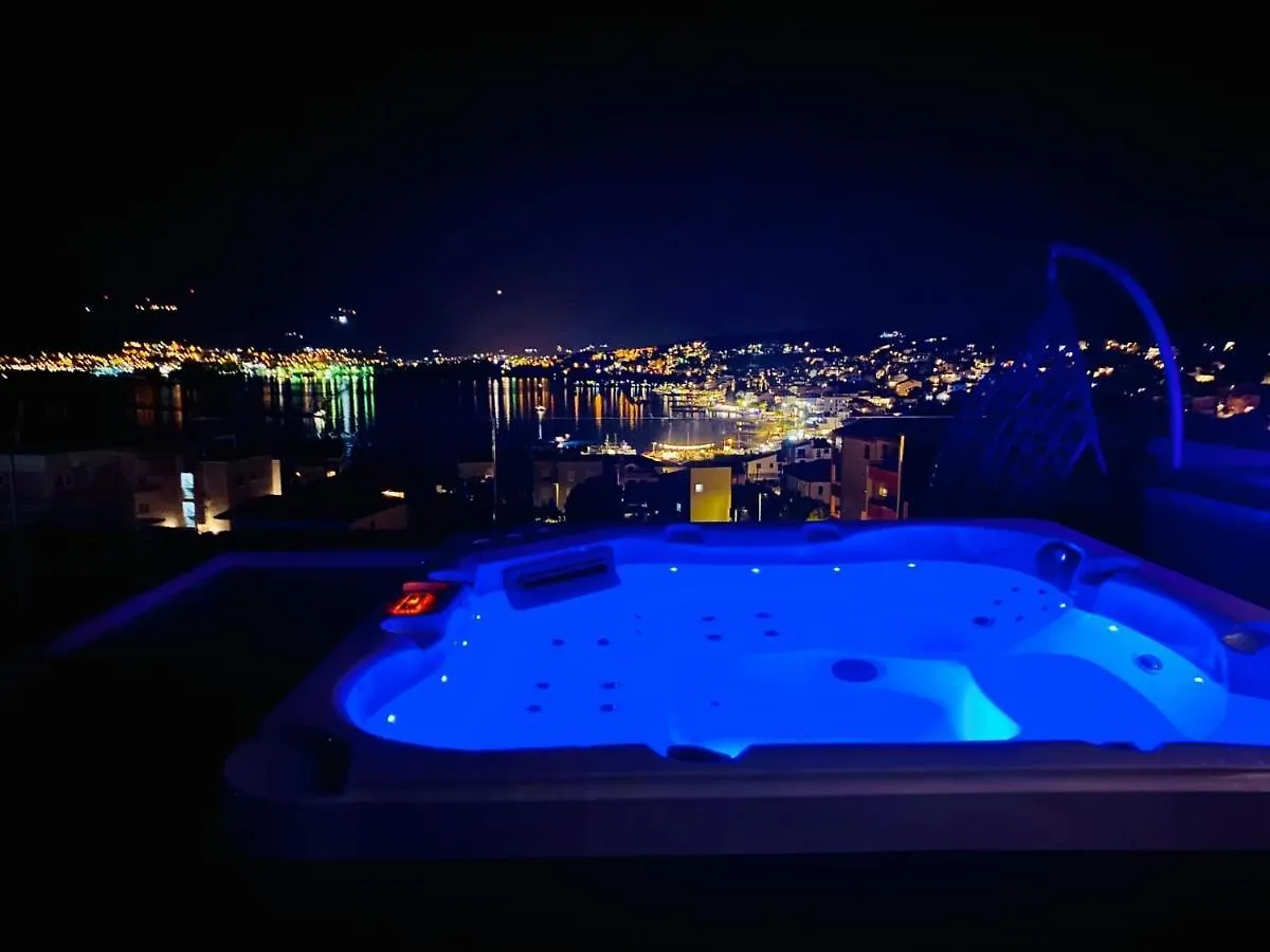 트로기르 Penthouse Maus 아파트